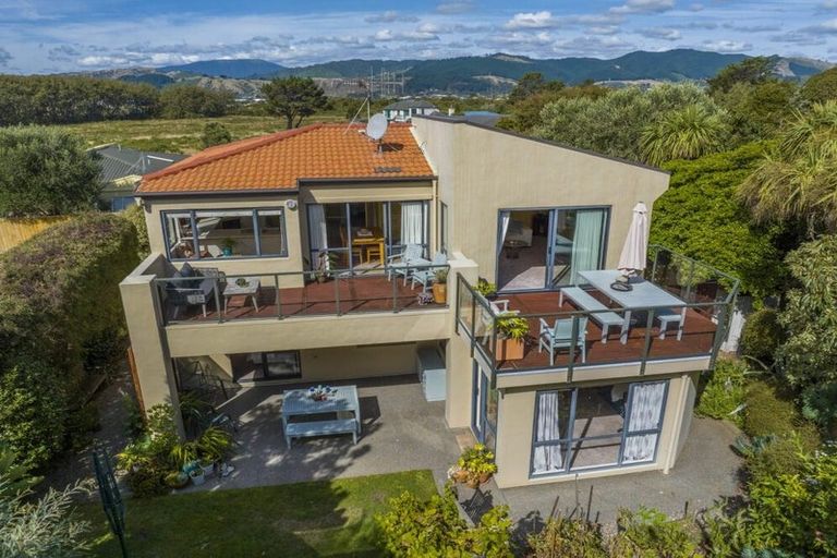 Photo of property in 7 Avion Terrace, Raumati Beach, Paraparaumu, 5032