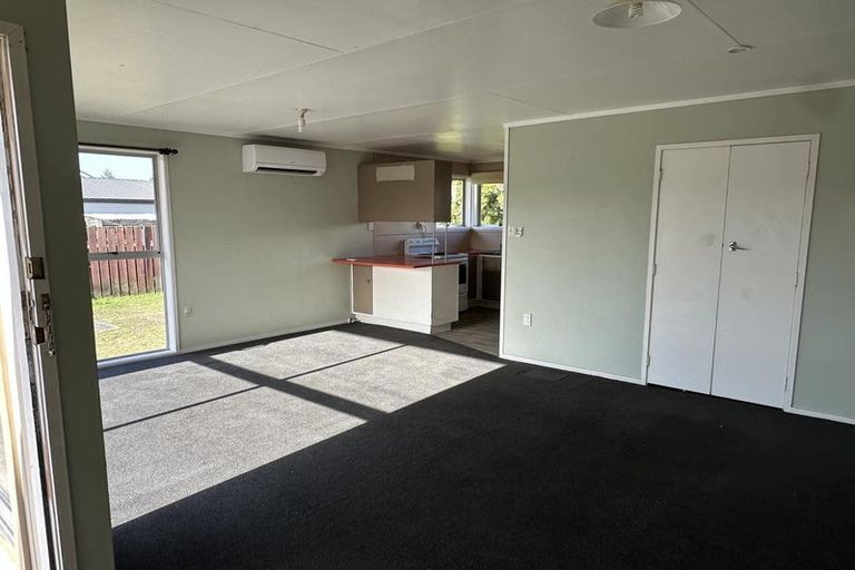Photo of property in 2/80 Hinekura Avenue, Taupo, 3330