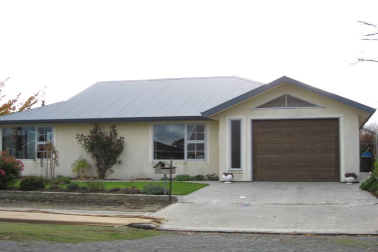 Photo of property in 2 Duthie Street, Milton, 9220