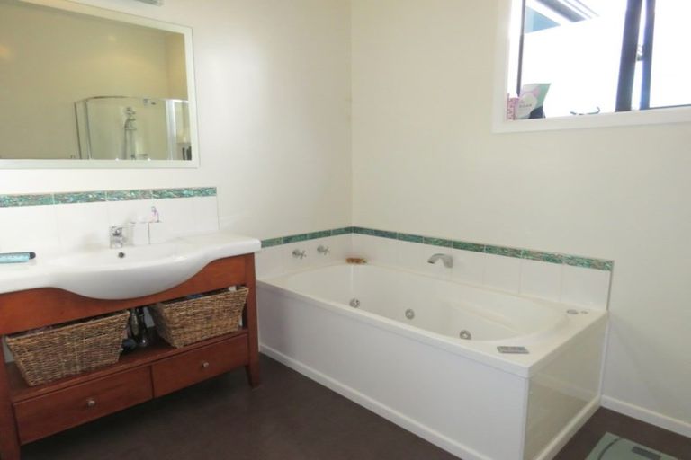 Photo of property in 86 Airedale Road, Weston, Oamaru, 9492