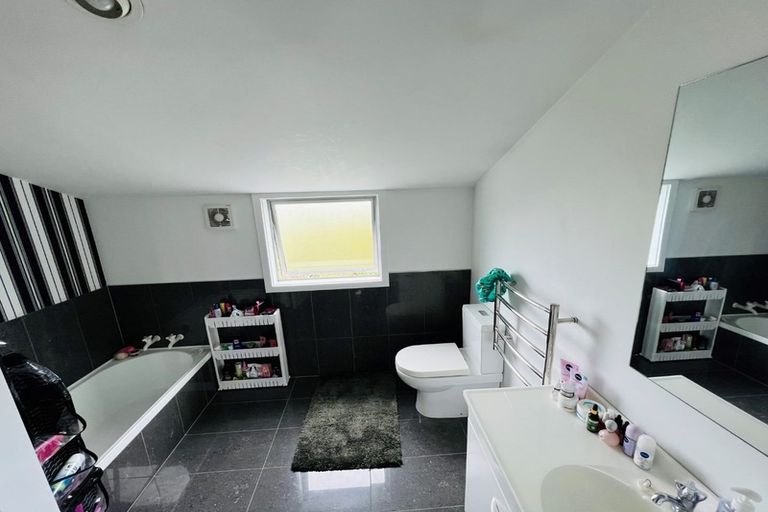 Photo of property in 1/86 Springfield Road, St Albans, Christchurch, 8014