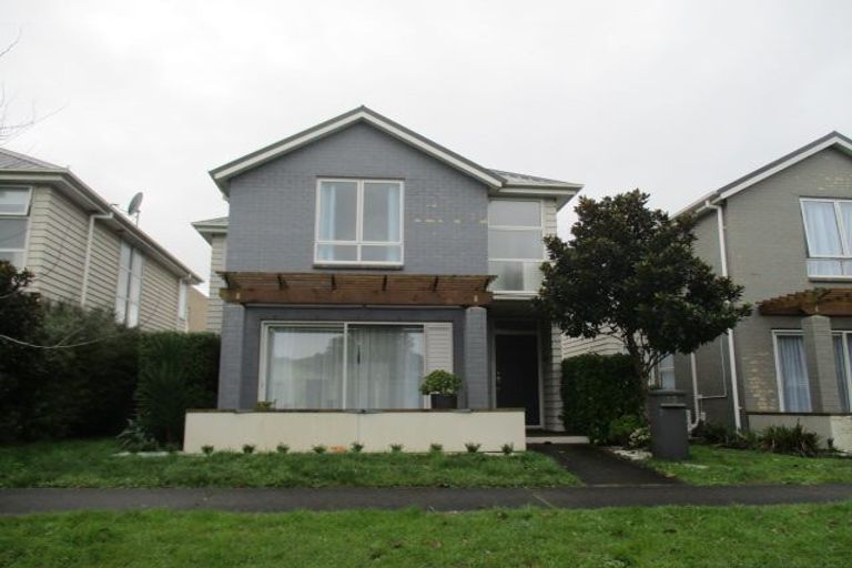 Photo of property in 13 Popokatea Drive, Takanini, 2112