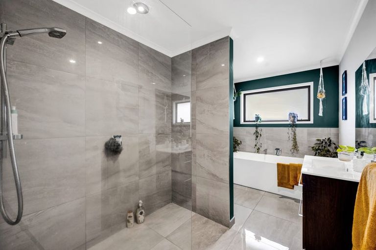 Photo of property in 405 Ketemarae Road, Normanby, Hawera, 4675