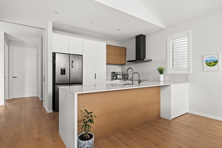 Photo of property in 105a King Street, Taradale, Napier, 4112