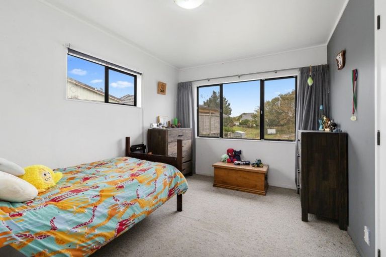 Photo of property in 24 Cemetery Road, Waiuku, 2123