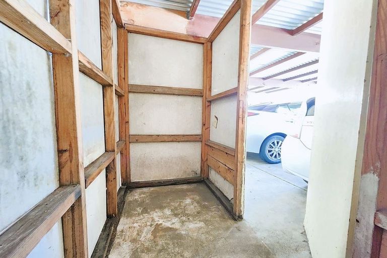 Photo of property in 28 Landscape Road, Papatoetoe, Auckland, 2025