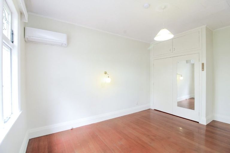 Photo of property in 34 Birdwood Road, Waterloo, Lower Hutt, 5011