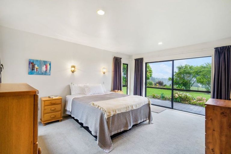 Photo of property in 239 Burtt Road, Paerata, Drury, 2578