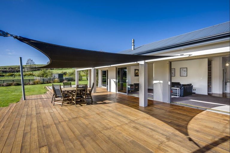 Photo of property in 30 Waipuka Road, Waimarama, Havelock North, 4294