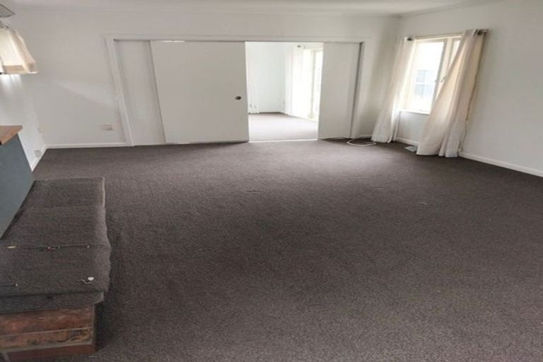 Photo of property in 1/450 Great South Road, Opaheke, Papakura, 2113