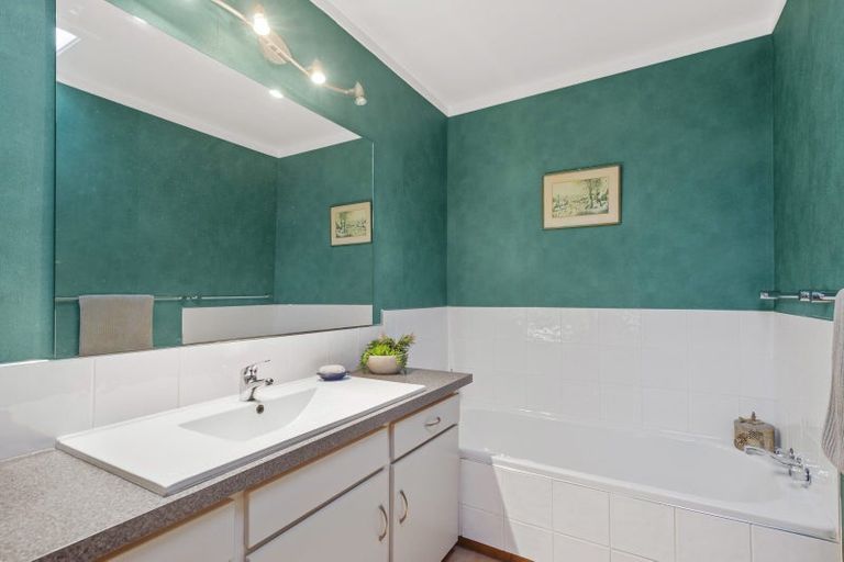 Photo of property in 12 Pamir Place, Welcome Bay, Tauranga, 3112