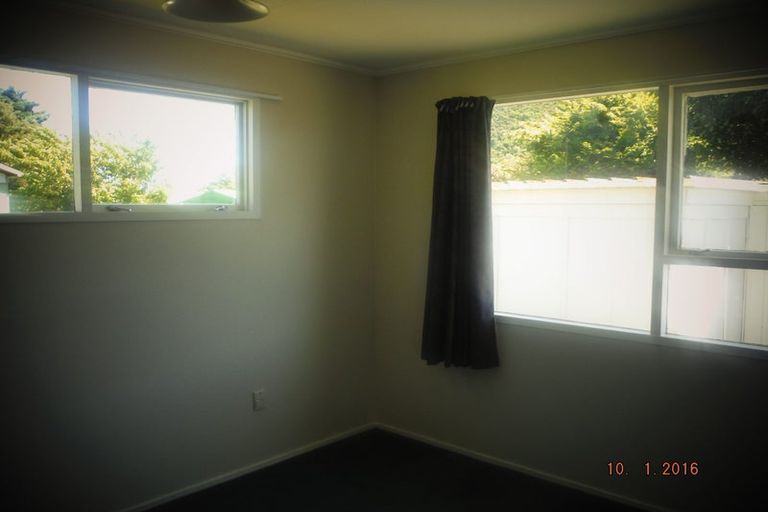 Photo of property in 12 Aporoa Grove, Wainuiomata, Lower Hutt, 5014