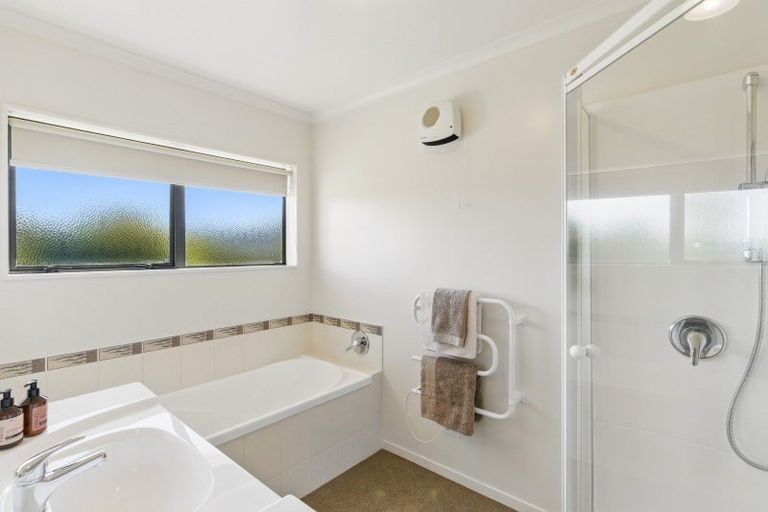 Photo of property in 80 Regent Drive, Paraparaumu Beach, Paraparaumu, 5032