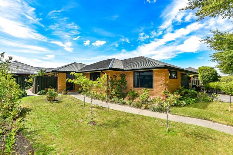 Photo of property in 5 Villa Grove, Ilam, Christchurch, 8041