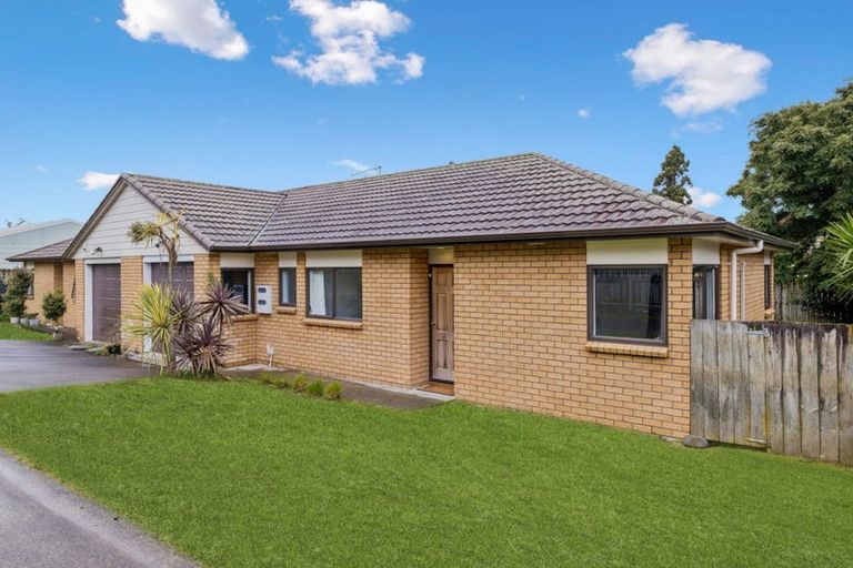 Photo of property in 70b Kayes Road, Pukekohe, 2120