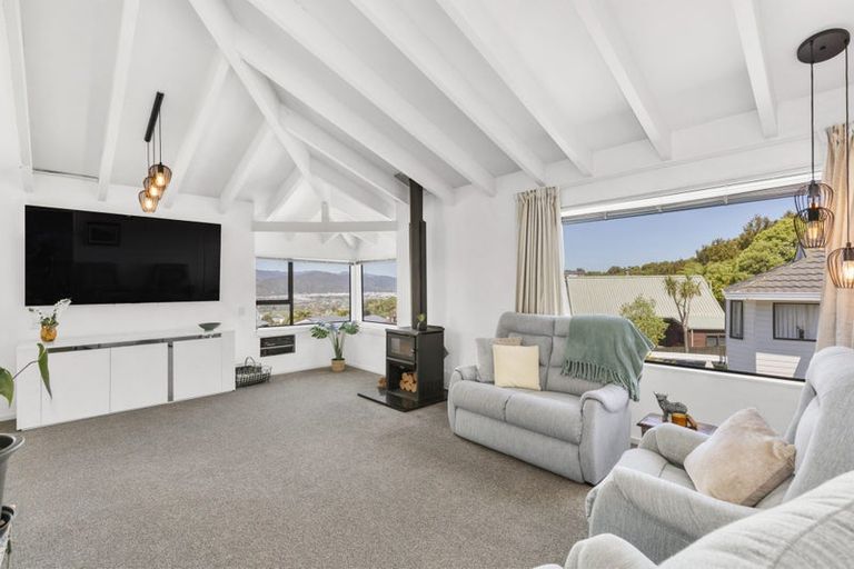 Photo of property in 16 Westpoint Avenue, Harbour View, Lower Hutt, 5010