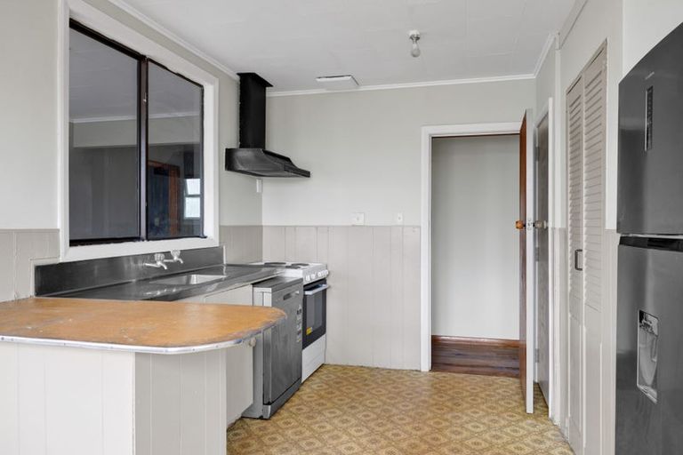 Photo of property in 85 Collins Street, Hawera, 4610