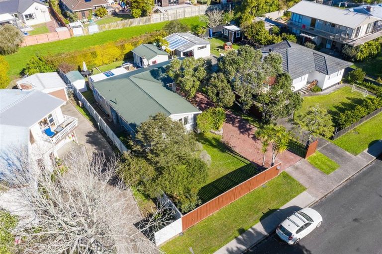 Photo of property in 43 Sylvia Road, Hillcrest, Auckland, 0627