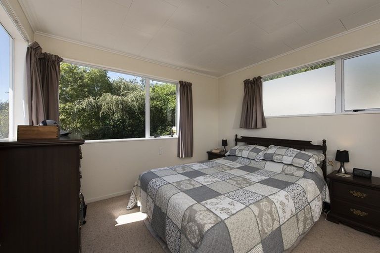 Photo of property in 21 Tararua Street, Paraparaumu, 5032