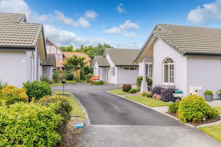 Photo of property in Village Gardens, 10/16 Rototuna Road, Flagstaff, Hamilton, 3210