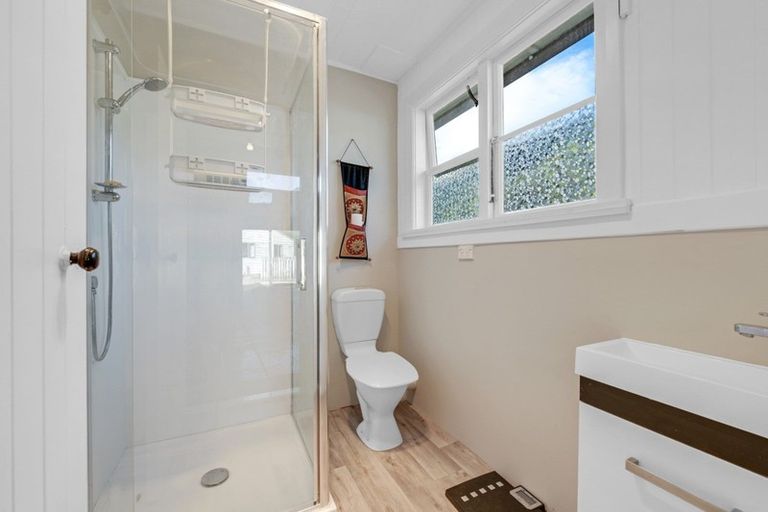 Photo of property in 29 Oxford Street, Picton, 7220