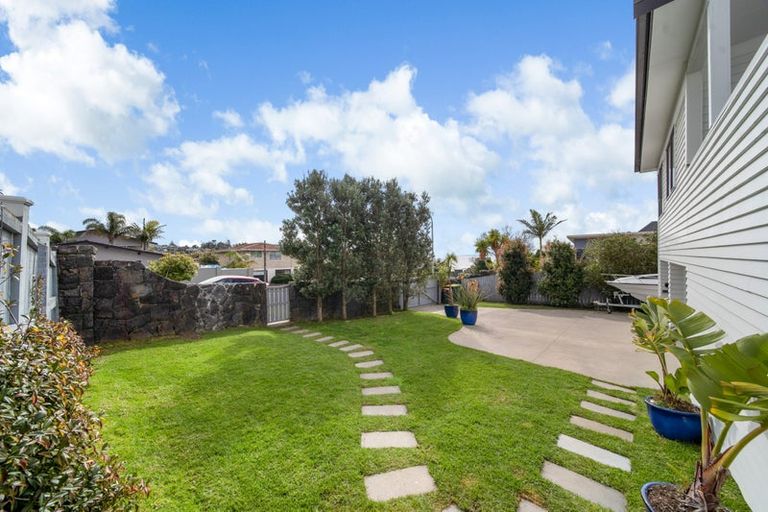 Photo of property in 15 Sea View Terrace, Cockle Bay, Auckland, 2014