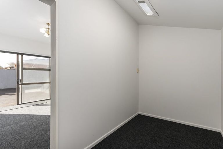 Photo of property in 2/437 Greers Road, Bishopdale, Christchurch, 8053