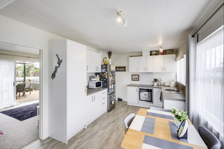 Photo of property in 47 Bristol Street, Tamatea, Napier, 4112