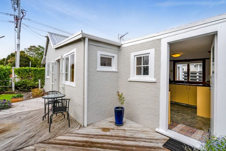 Photo of property in 210a Tukapa Street, Westown, New Plymouth, 4310