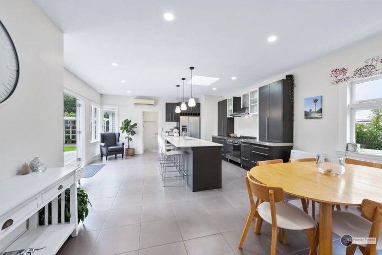 Photo of property in 2 Rangiora Street, Woburn, Lower Hutt, 5010