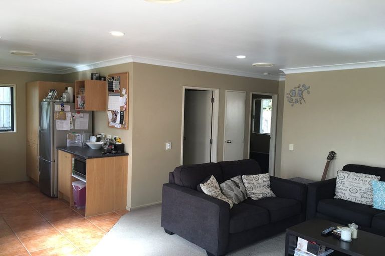 Photo of property in 1 Tir Conaill Avenue, Flat Bush, Auckland, 2019