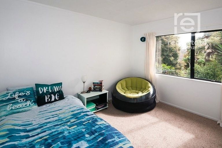 Photo of property in 2/25 Philson Terrace, Browns Bay, Auckland, 0630