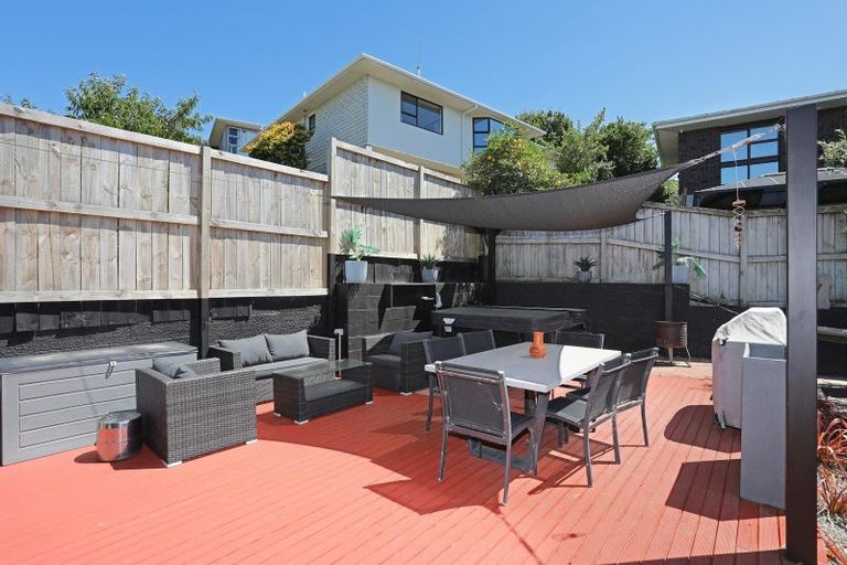 Photo of property in 16 Dalzien Place, Feilding, 4702