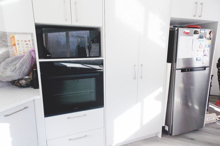 Photo of property in 107 Ashton Fitchett Drive, Brooklyn, Wellington, 6021