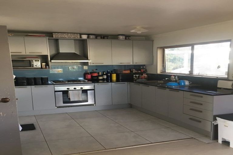 Photo of property in 2/27 Reelick Avenue, Pakuranga Heights, Auckland, 2010