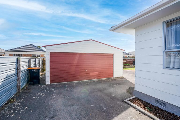 Photo of property in 8 Purdie Place, Milson, Palmerston North, 4414