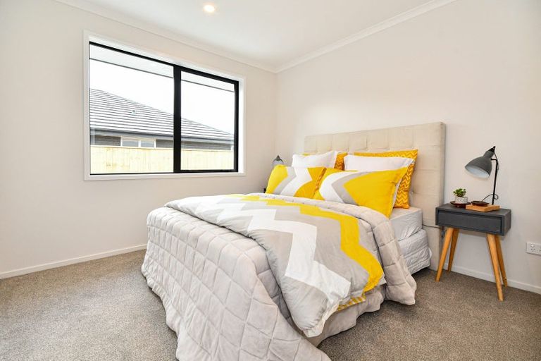 Photo of property in 12 Uatoto Road, Clarks Beach, 2122