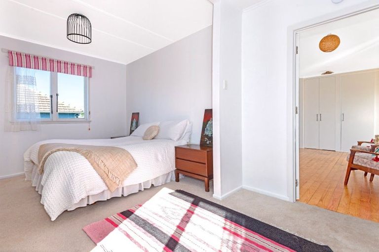 Photo of property in 25 Queens Road, Elgin, Gisborne, 4010