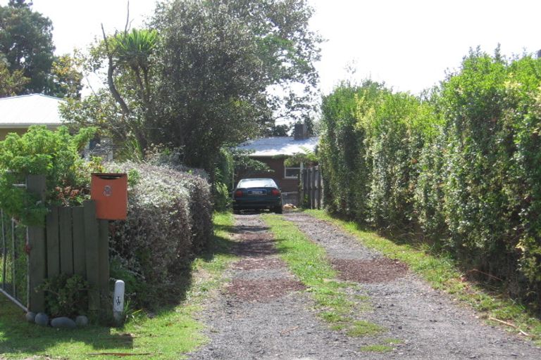 Photo of property in 8 Aronui Terrace, Kelston, Auckland, 0602