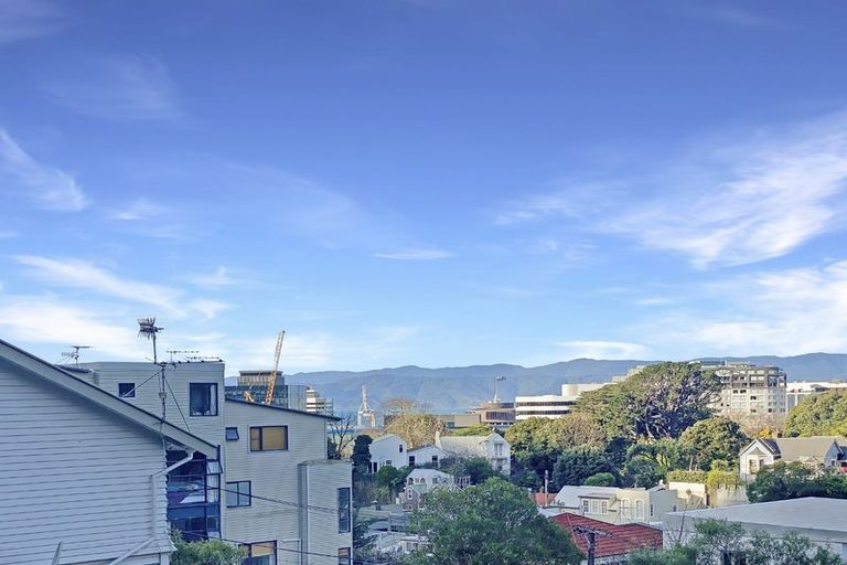 Photo of property in 16 Saint Mary Street, Thorndon, Wellington, 6011