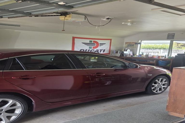 Photo of property in 2/75 Mclauchlan Street, Springlands, Blenheim, 7201