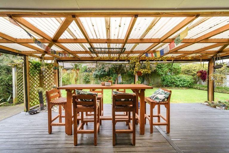 Photo of property in 54 Roberts Line, Kelvin Grove, Palmerston North, 4414