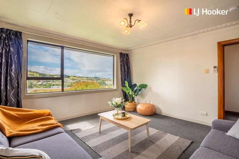 Photo of property in 50 Waldron Crescent, Green Island, Dunedin, 9018