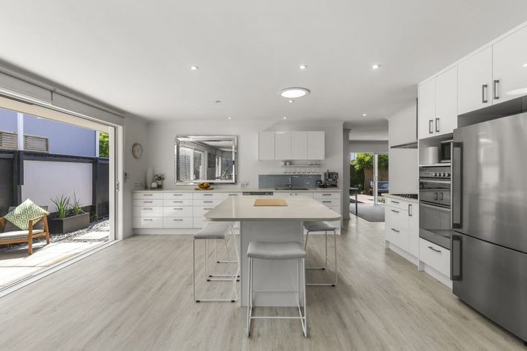 Photo of property in 115b Oceanview Road, Mount Maunganui, 3116