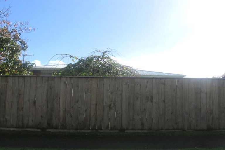 Photo of property in 32 Kimberley Grove, Westbrook, Palmerston North, 4412