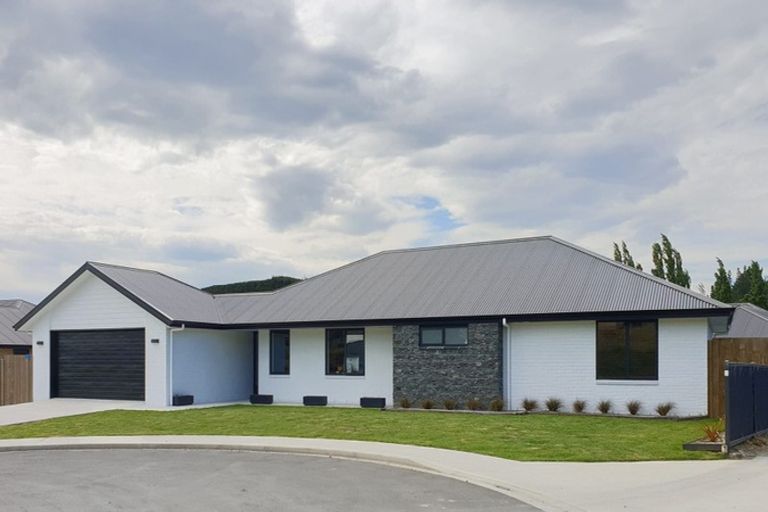 Photo of property in 17 Mallard Drive, Waihola, Milton, 9073