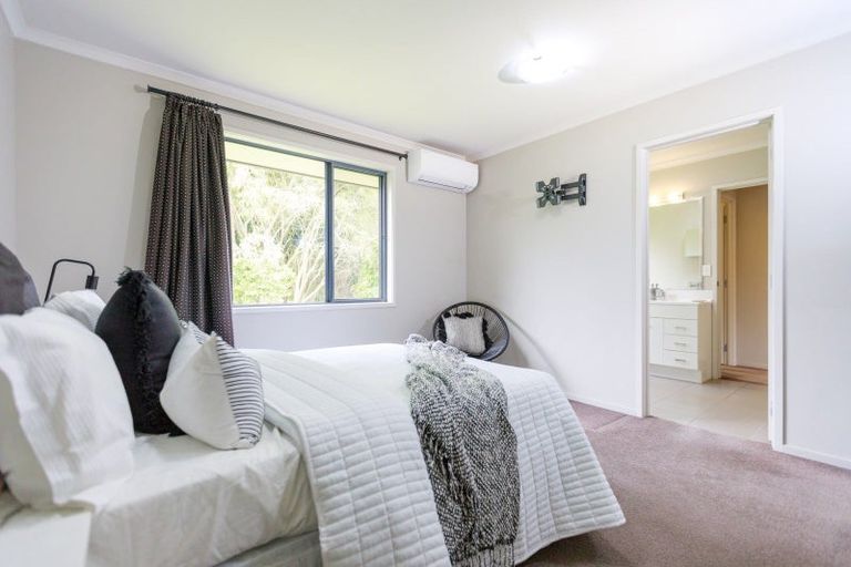 Photo of property in 112 Saint James Drive, Huntington, Hamilton, 3210