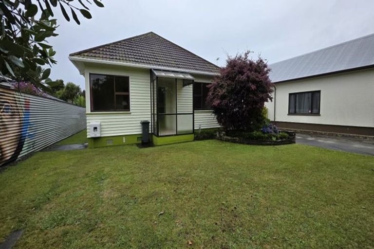 Photo of property in 19 Exeter Street, Brooklands, New Plymouth, 4310