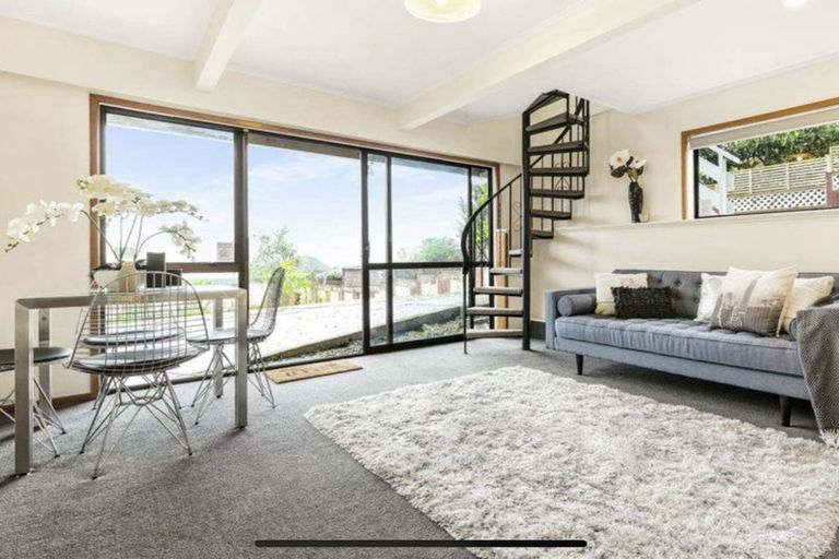 Photo of property in 17 Phillip Avenue, Glen Eden, Auckland, 0602