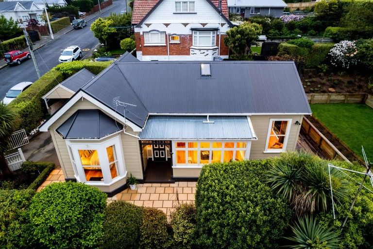 Photo of property in 2 Carnarvon Street, Belleknowes, Dunedin, 9011